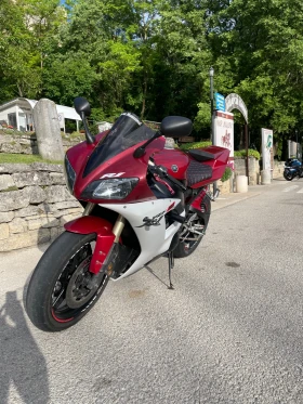 Yamaha YZF-R1 | Mobile.bg    2