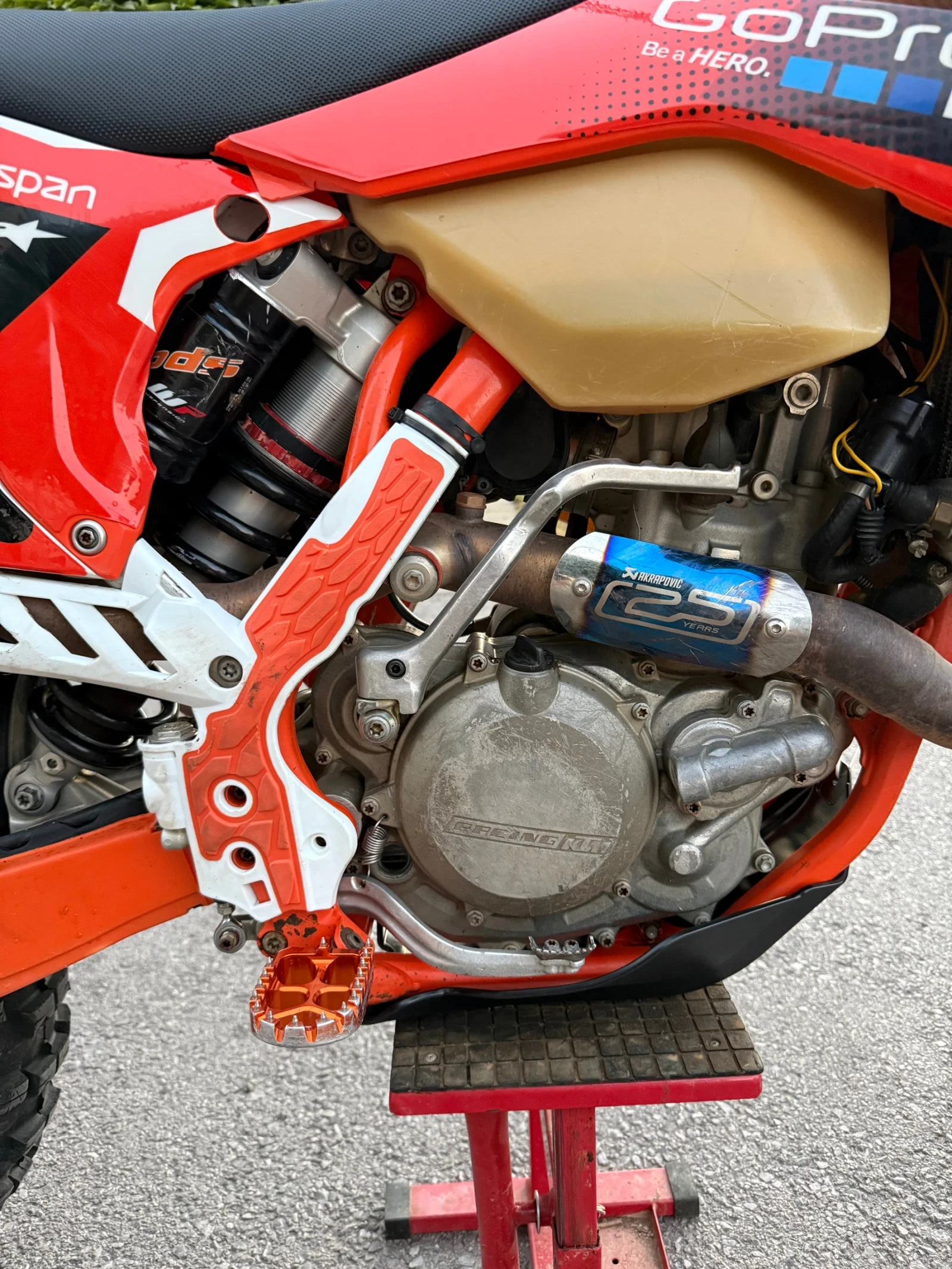 Ktm EXC Six days с регистрация за А2, снимка 4 - Мотоциклети и мототехника - 55535544