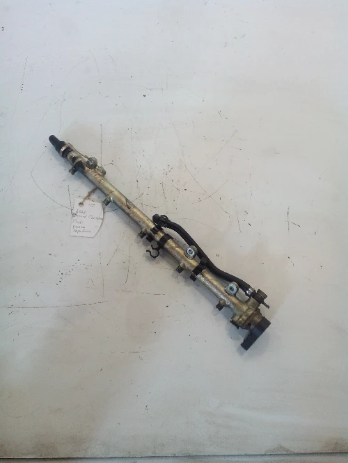 Горивна рейка за гранд чероки 2.7 цди