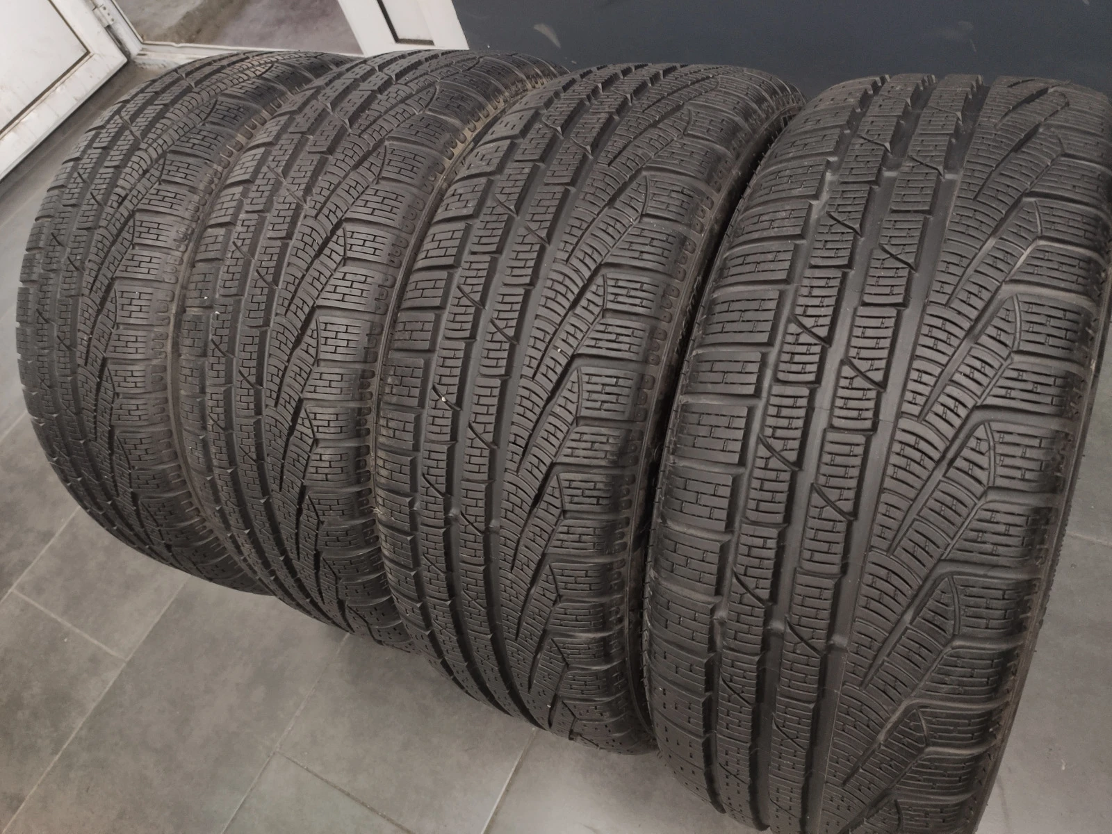  215/40R18 | Mobile.bg   5