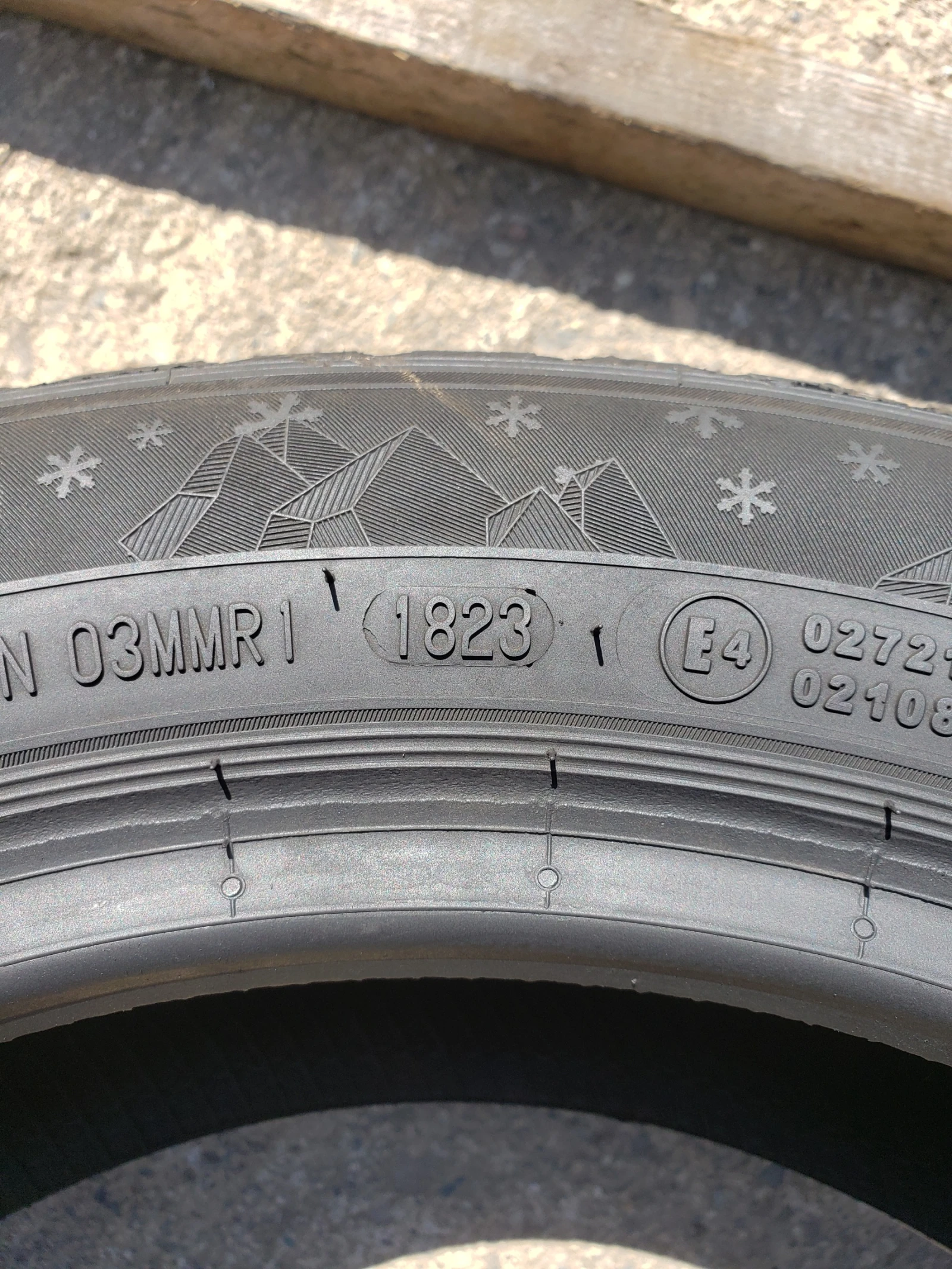 Гуми Зимни 165/65R15, снимка 7 - Гуми и джанти - 56196831