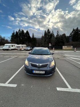 Toyota Avensis 1.8i 147кс., снимка 1