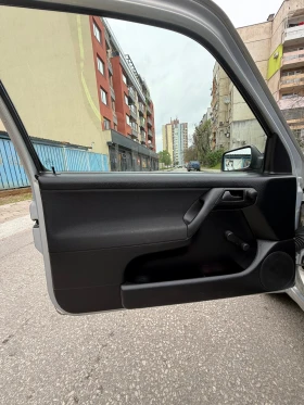 VW Golf 1.6 - АВТОМАТ, снимка 10