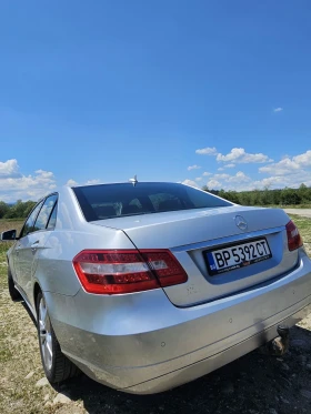 Mercedes-Benz E 220 2.2, снимка 3