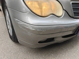 Mercedes-Benz C 200, снимка 13