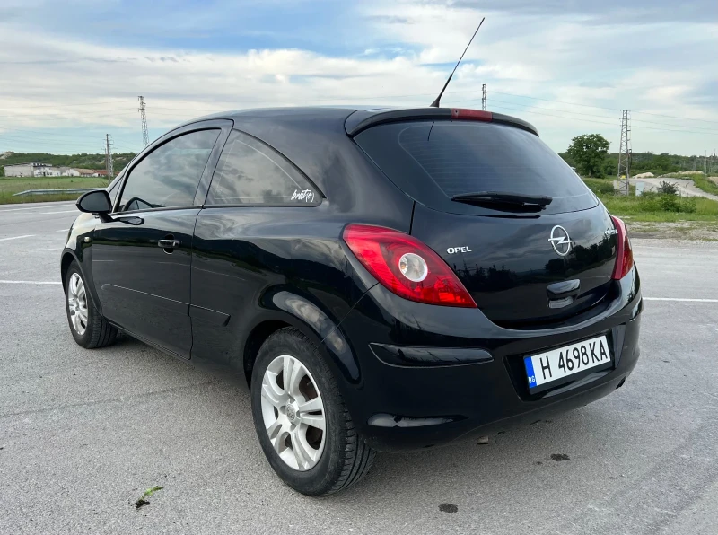 Opel Corsa 1.4i ГАЗ, снимка 5 - Автомобили и джипове - 47396417