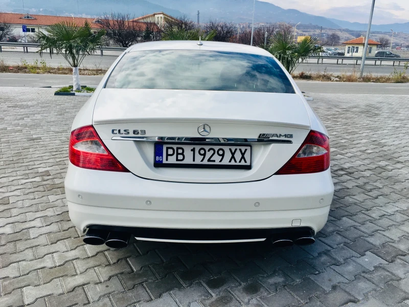 Mercedes-Benz CLS 63 AMG Mercedes CLS 63 AMG White Pearl, снимка 5 - Автомобили и джипове - 48108041