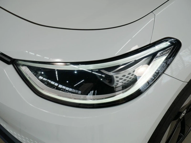 VW ID.3 PRO-PERFORMANCE/204HP/PANO/ACC/HUD/AMBI/273vpr, снимка 2 - Автомобили и джипове - 49930471