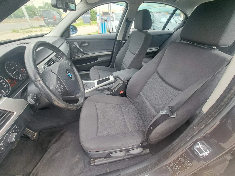 BMW 320 Diesel AUTO, снимка 9 - Автомобили и джипове - 50605648
