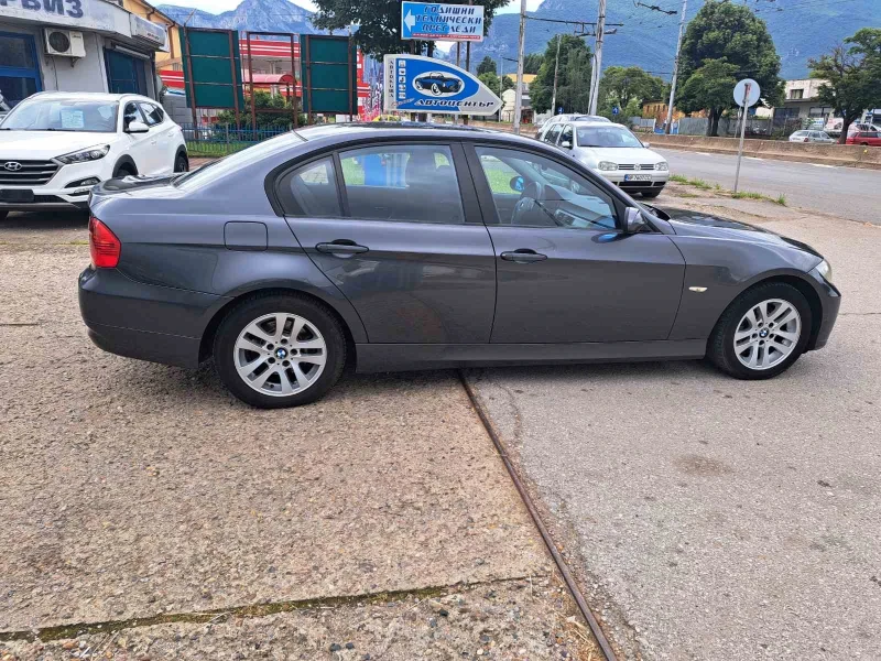 BMW 320 Diesel AUTO, снимка 8 - Автомобили и джипове - 50605648