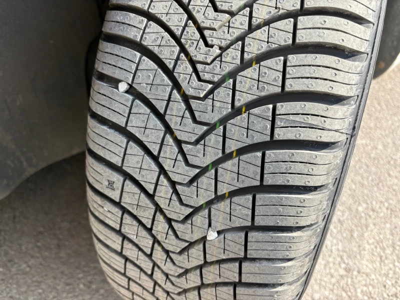 VW Caddy, снимка 9 - Автомобили и джипове - 52077836