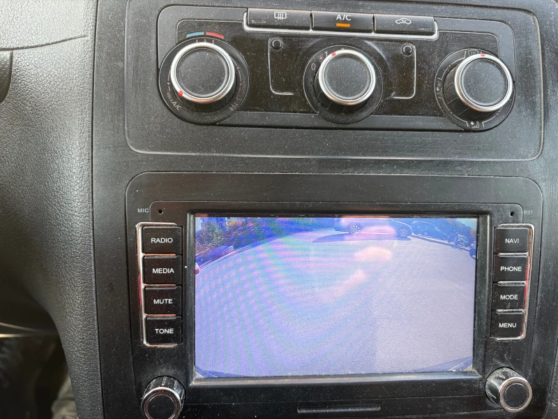 VW Caddy, снимка 11 - Автомобили и джипове - 52077836