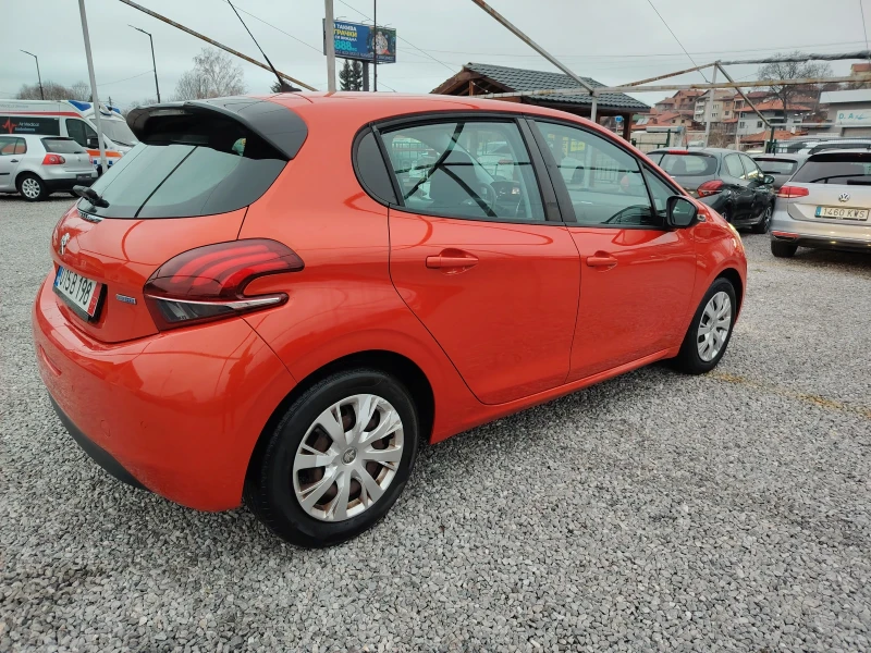Peugeot 208 1.6 Blue HDi, снимка 8 - Автомобили и джипове - 52699099