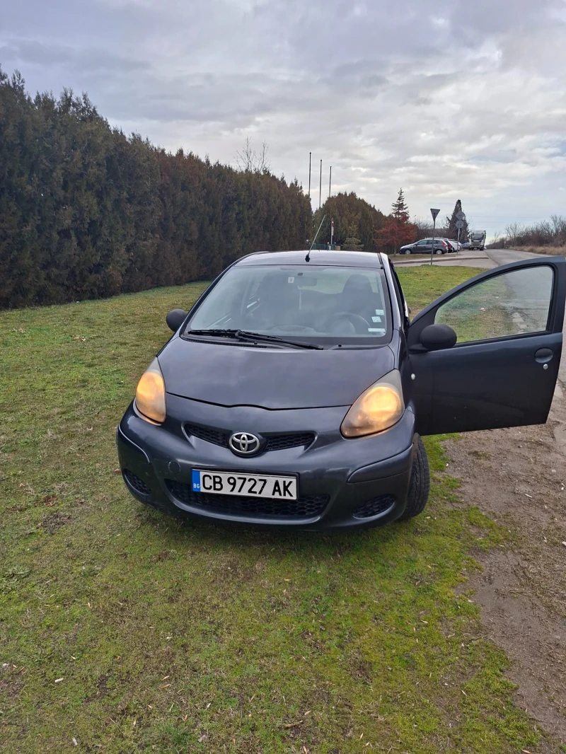 Toyota Aygo, снимка 2 - Автомобили и джипове - 53009783