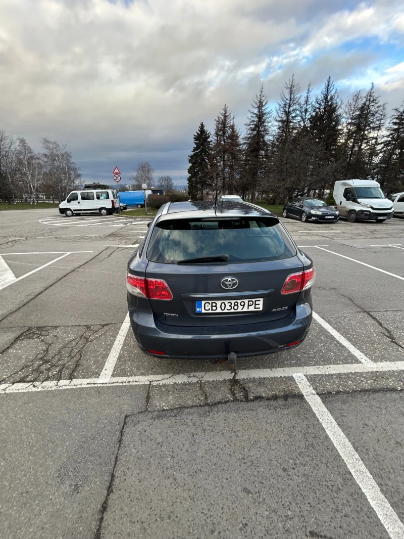 Toyota Avensis 1.8i 147кс., снимка 5 - Автомобили и джипове - 53024341
