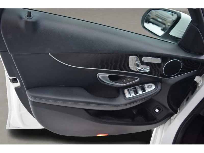 Mercedes-Benz C 300 * C300 4MATIC Navigation AMG Alloys * CARFAX * ЦЕН, снимка 14 - Автомобили и джипове - 53036432