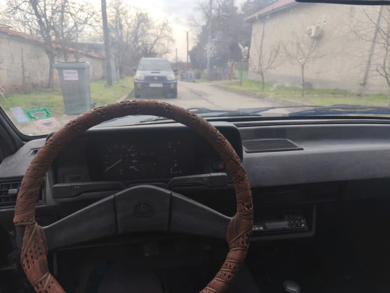 VW Polo, снимка 6 - Автомобили и джипове - 53400152