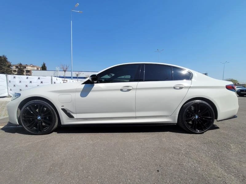 BMW 530E M5 i Performance xDrive, снимка 3 - Автомобили и джипове - 47476981