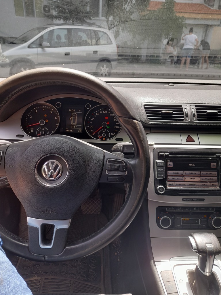 VW Passat, снимка 3 - Автомобили и джипове - 46191322