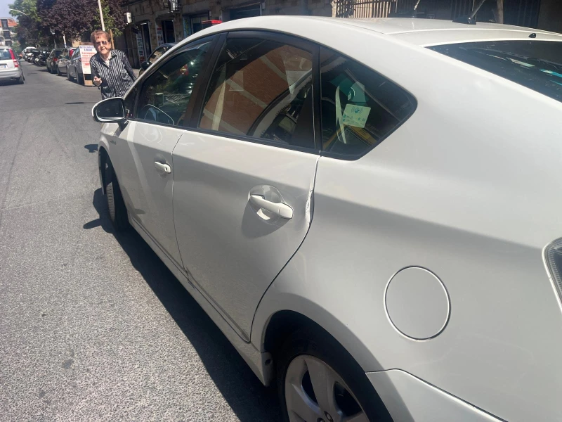 Toyota Prius 1.8HYBRID - 7900 лв. - 13822013 1