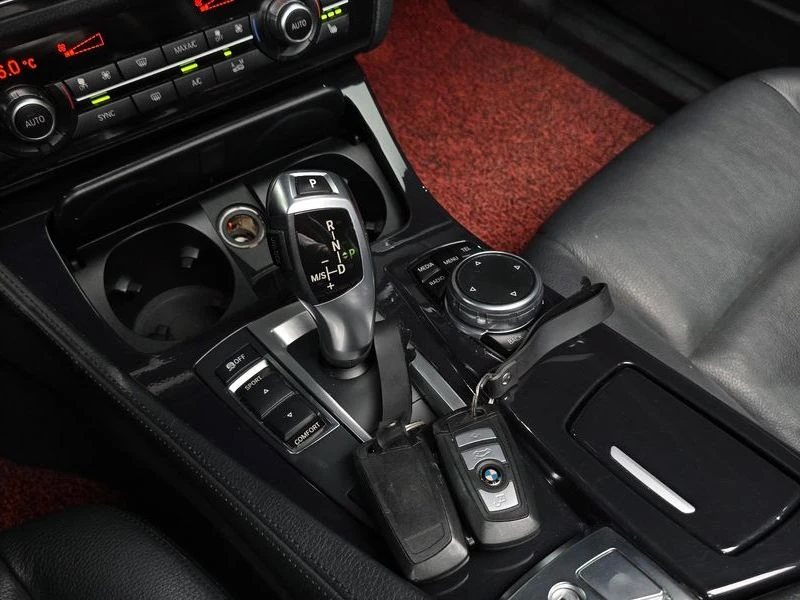 BMW 520 520d M Aero Dynamic| 190к.с.| ВКЛ.ТЕХНОТЕСТ, снимка 9 - Автомобили и джипове - 55616788