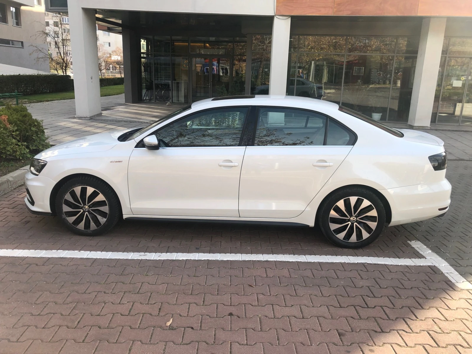 VW Jetta HYBRID - изображение 4