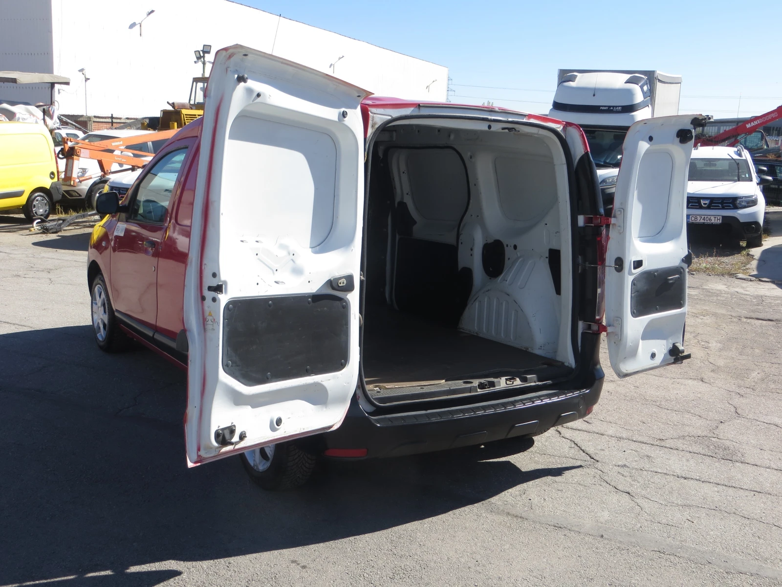 Dacia Dokker 1, 6 ������/��� �uro6b | Mobile.bg � ����������� 14