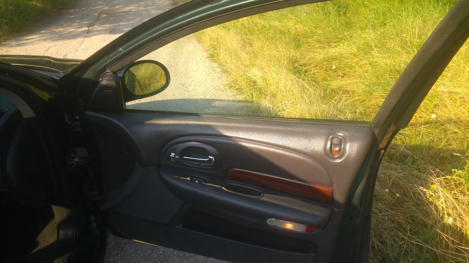 Chrysler 300m | Mobile.bg   11