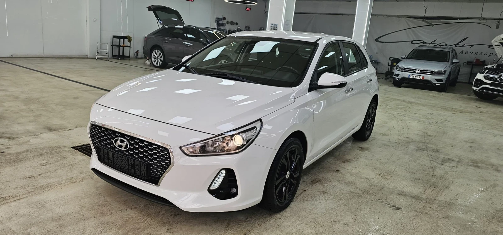 Hyundai I30 1.6 crdi navi Kamera Холандия лизинг  - изображение 2
