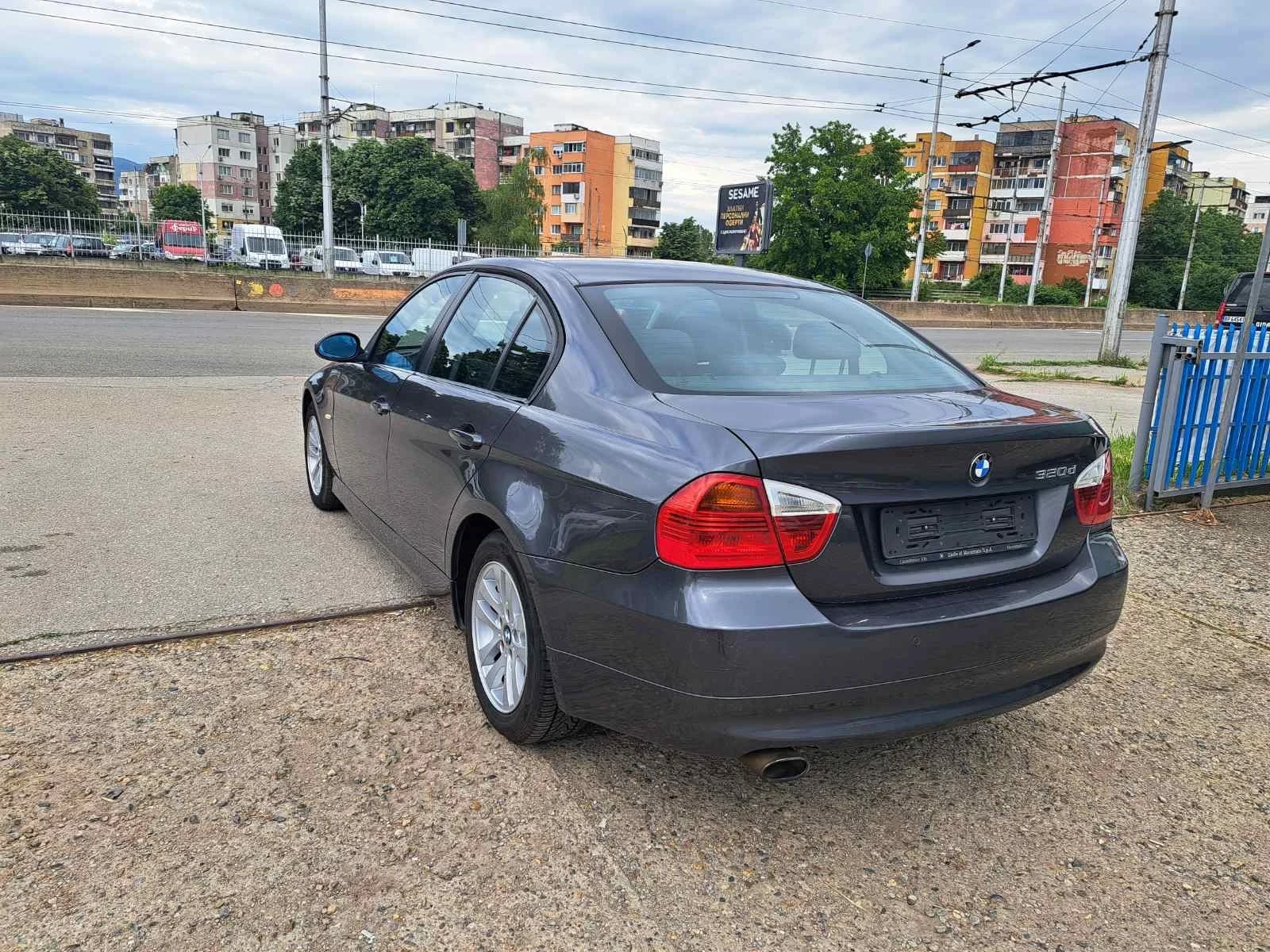 BMW 320 Diesel AUTO - изображение 5