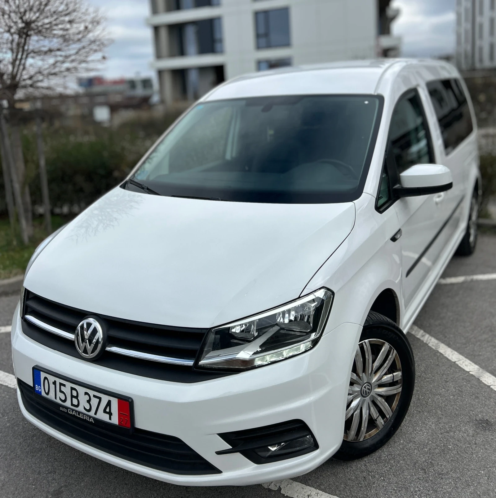 VW Caddy MAXI* 6+ 1* DSG* 2.0TDI - изображение 6