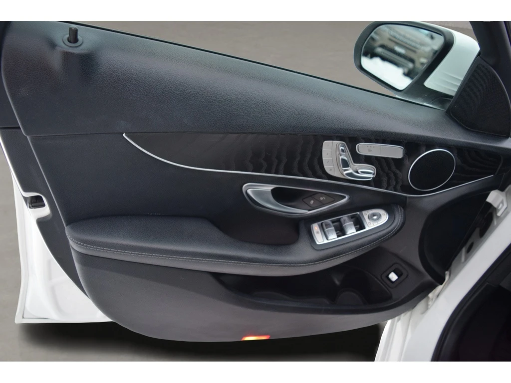 Mercedes-Benz C 300 * C300 4MATIC Navigation AMG Alloys * CARFAX * ��� | Mobile.bg � ����������� 14