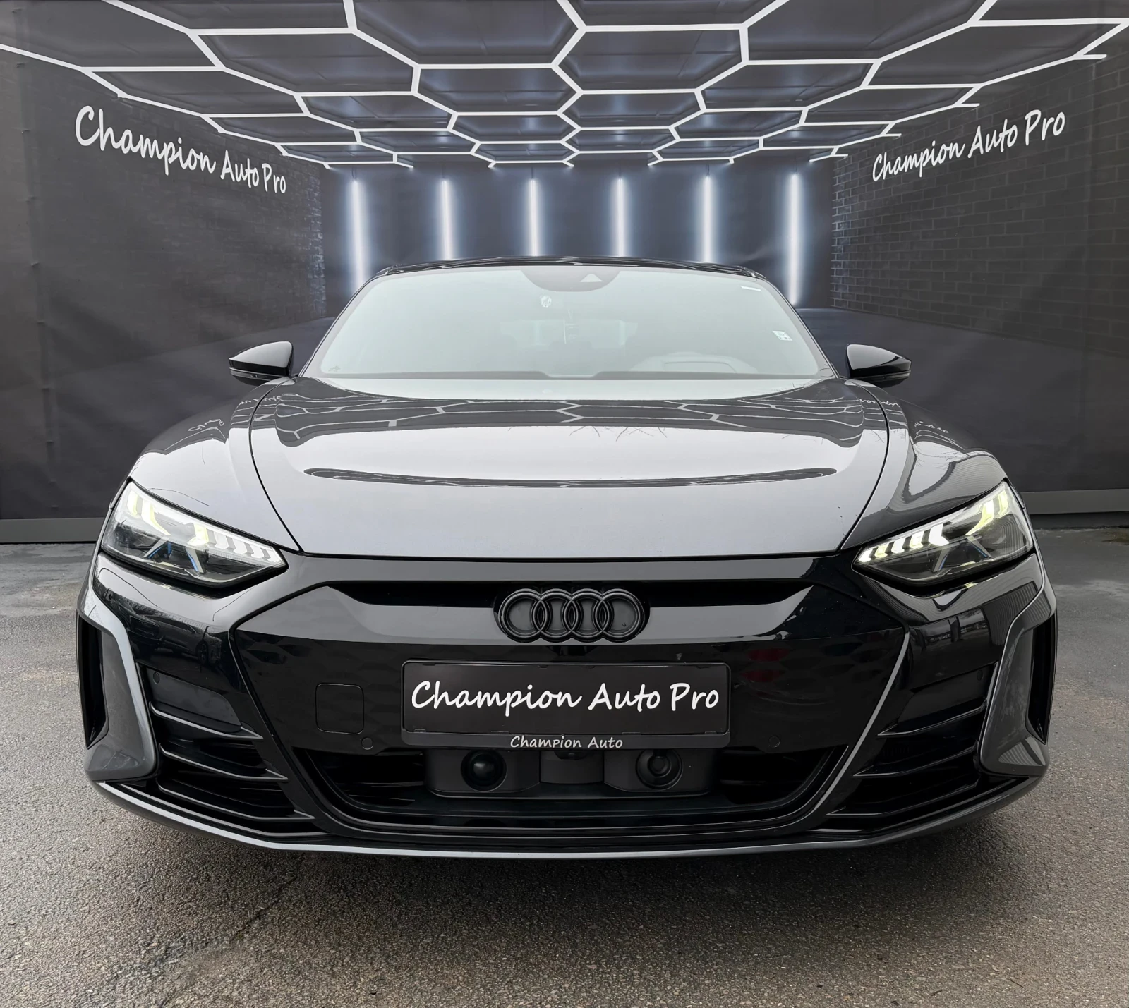 Audi E-Tron GT Edition Zero 1/100 - изображение 2