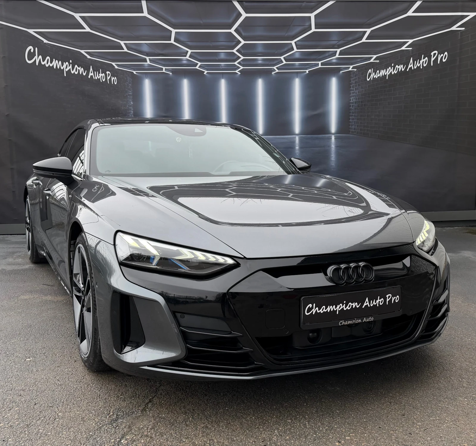 Audi E-Tron GT Edition Zero 1/100 - изображение 3