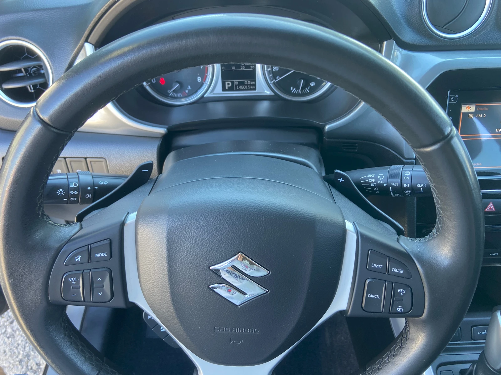 Suzuki Vitara 1.6i-Автоматик - изображение 7