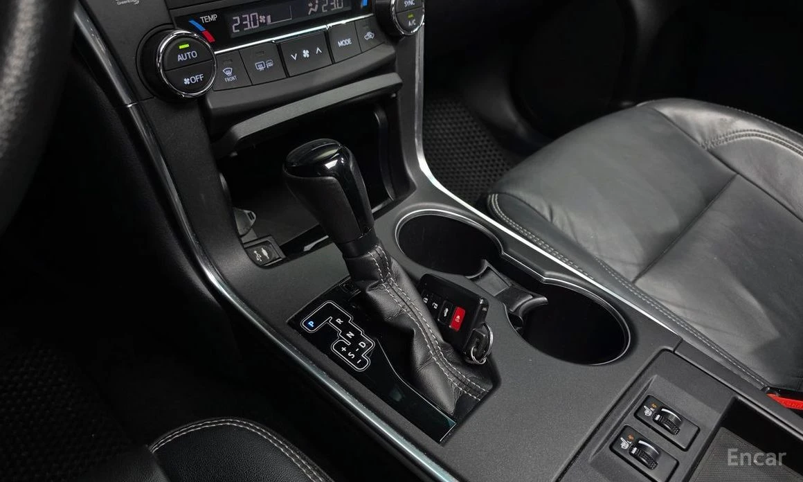 Toyota Camry, снимка 9 - Автомобили и джипове - 54110678