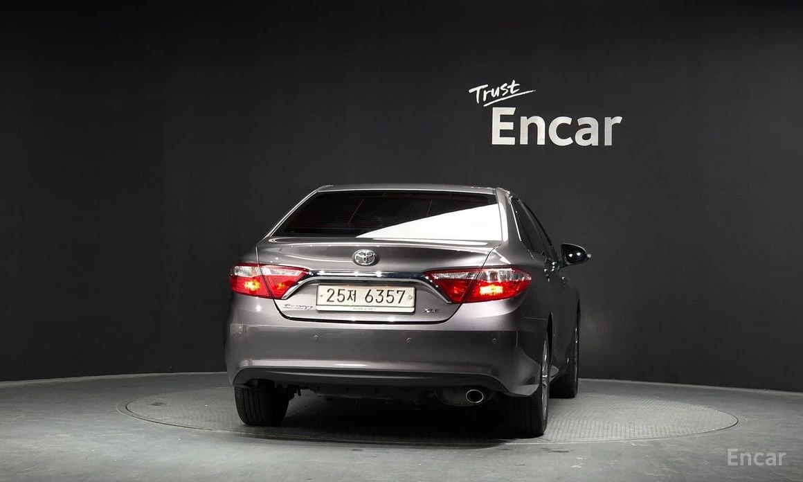 Toyota Camry, снимка 4 - Автомобили и джипове - 54110678