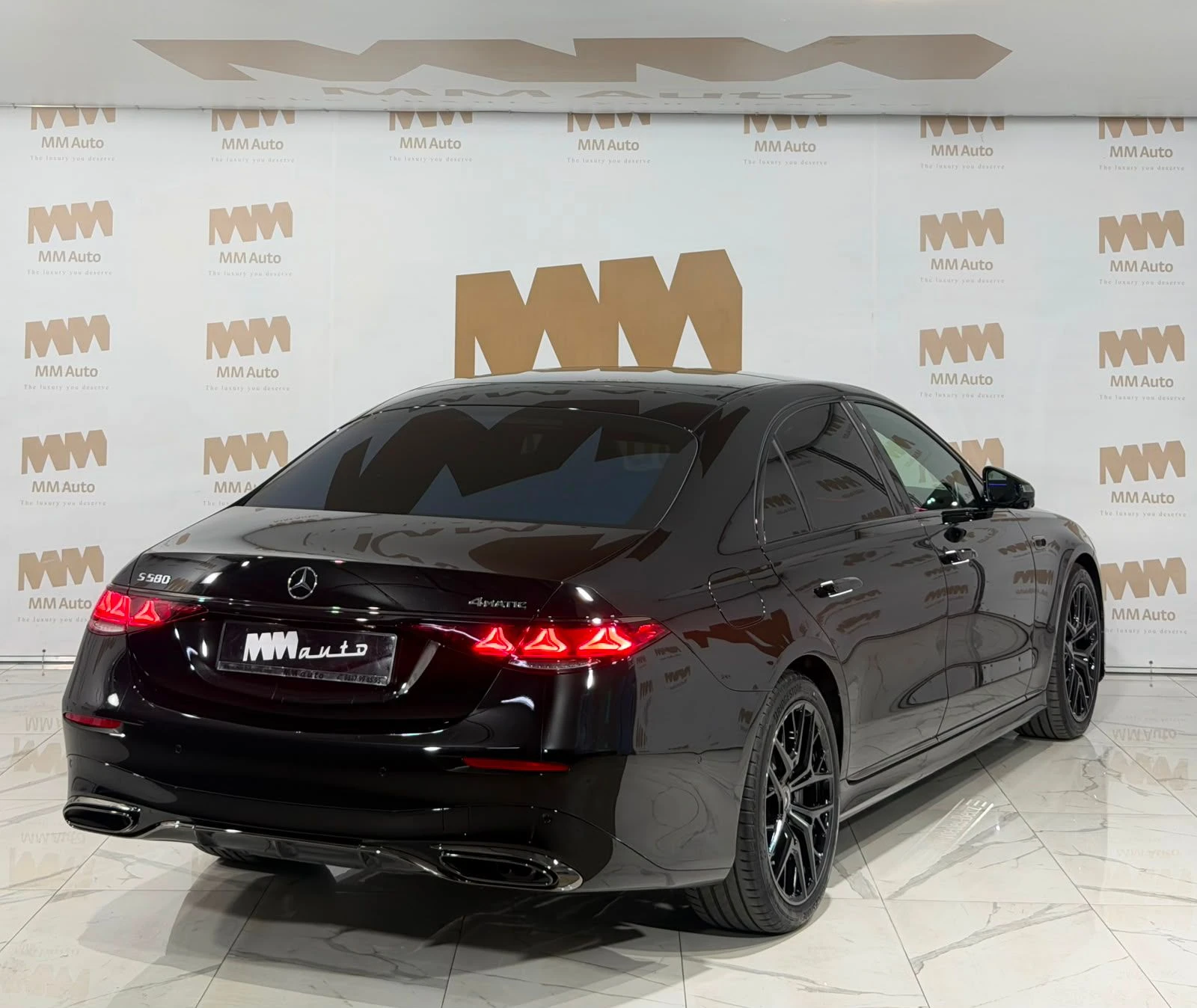 Mercedes-Benz S 580 AMG Line* 360 / Burmester High-End 4D, снимка 3 - Автомобили и джипове - 54144423