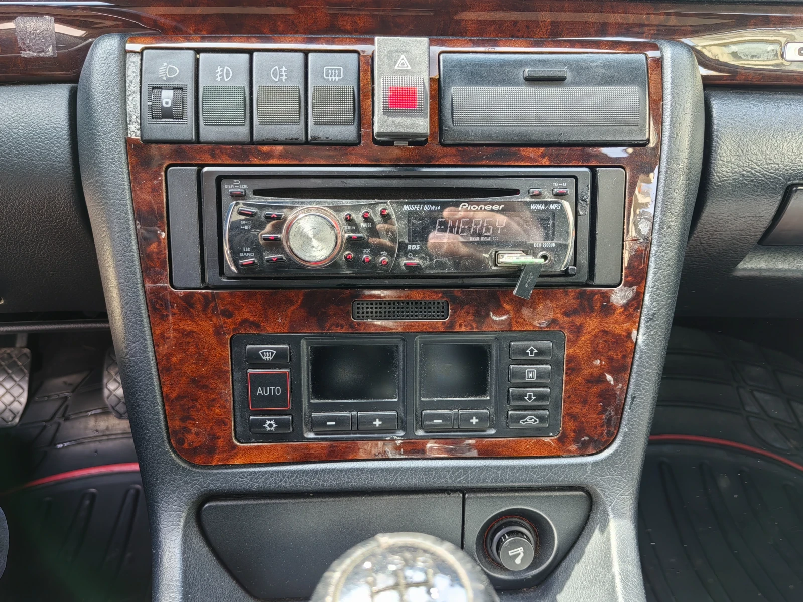 Audi A4 1.8Т quatro, снимка 8 - Автомобили и джипове - 54179237