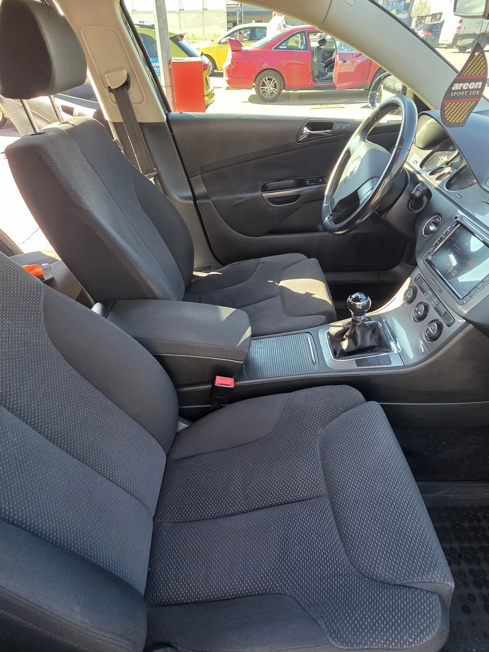 VW Passat, снимка 9 - Автомобили и джипове - 54272389