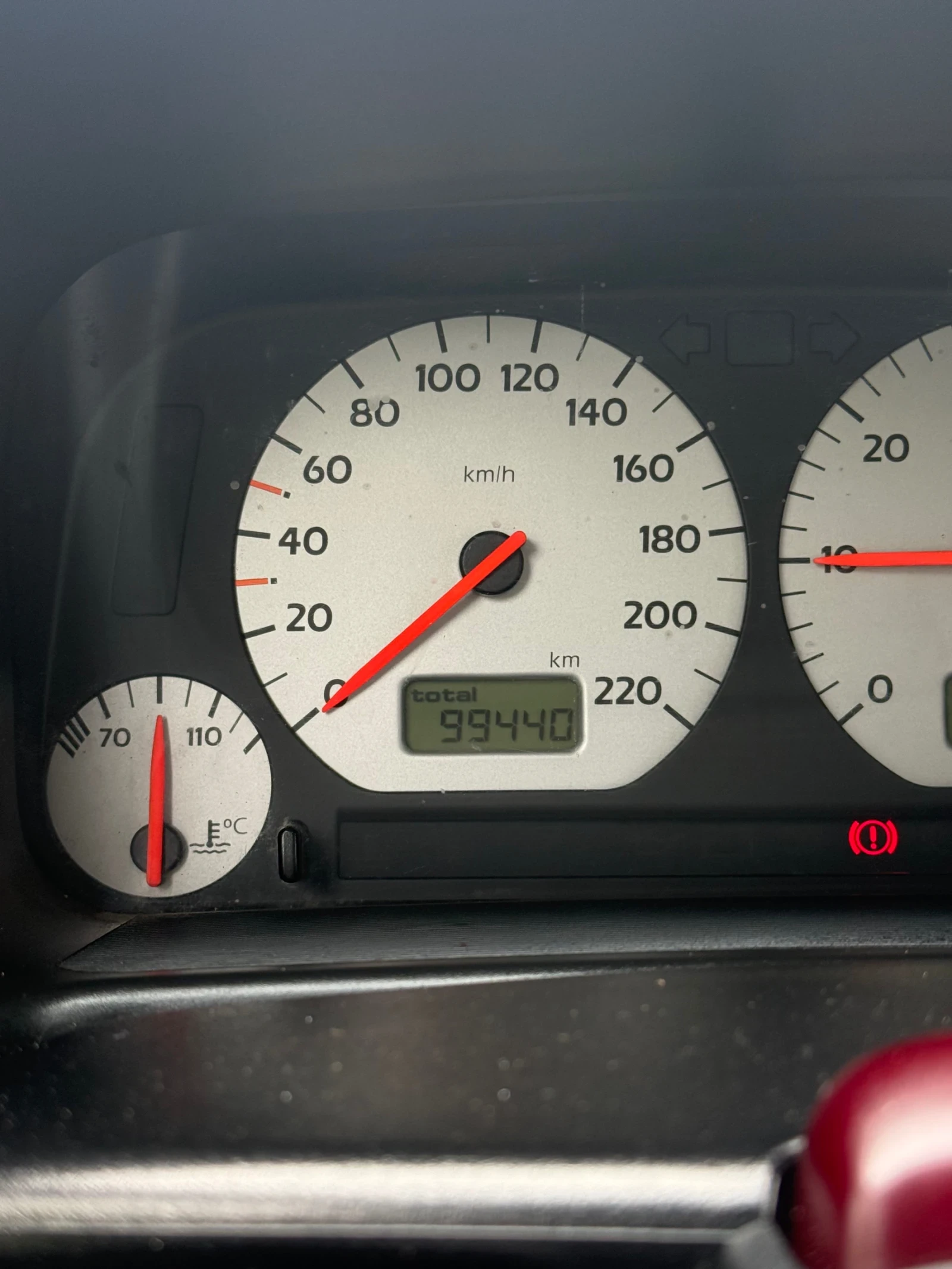 VW Golf 1.6 - АВТОМАТ, снимка 11 - Автомобили и джипове - 54379306