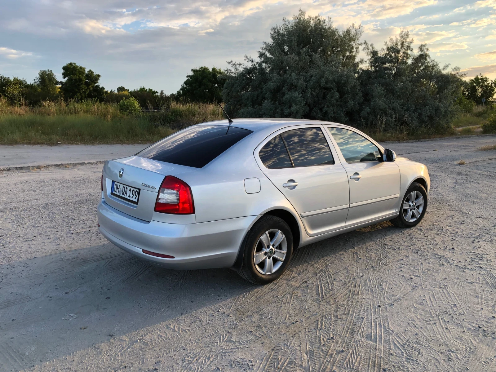Skoda Octavia 105кс., снимка 13 - Автомобили и джипове - 54937525