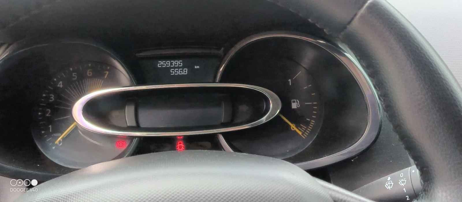 Renault Clio 1.2, снимка 15 - Автомобили и джипове - 54493982