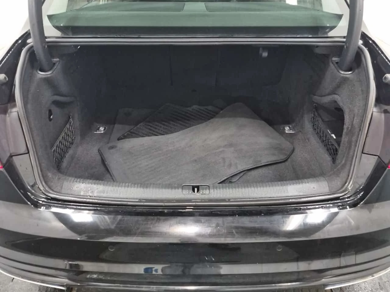 Audi A4 * KOMFORT * ДИСТРОНИК * 2 КЛЮЧА * ПОДГРЕВ, снимка 13 - Автомобили и джипове - 54612096