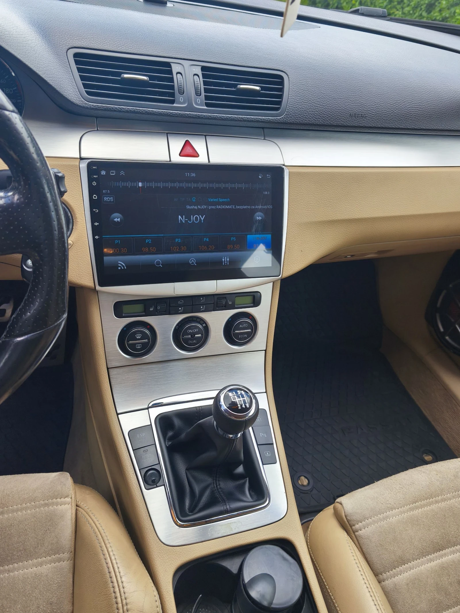 VW Passat 2.0 TDI, снимка 17 - Автомобили и джипове - 54669923