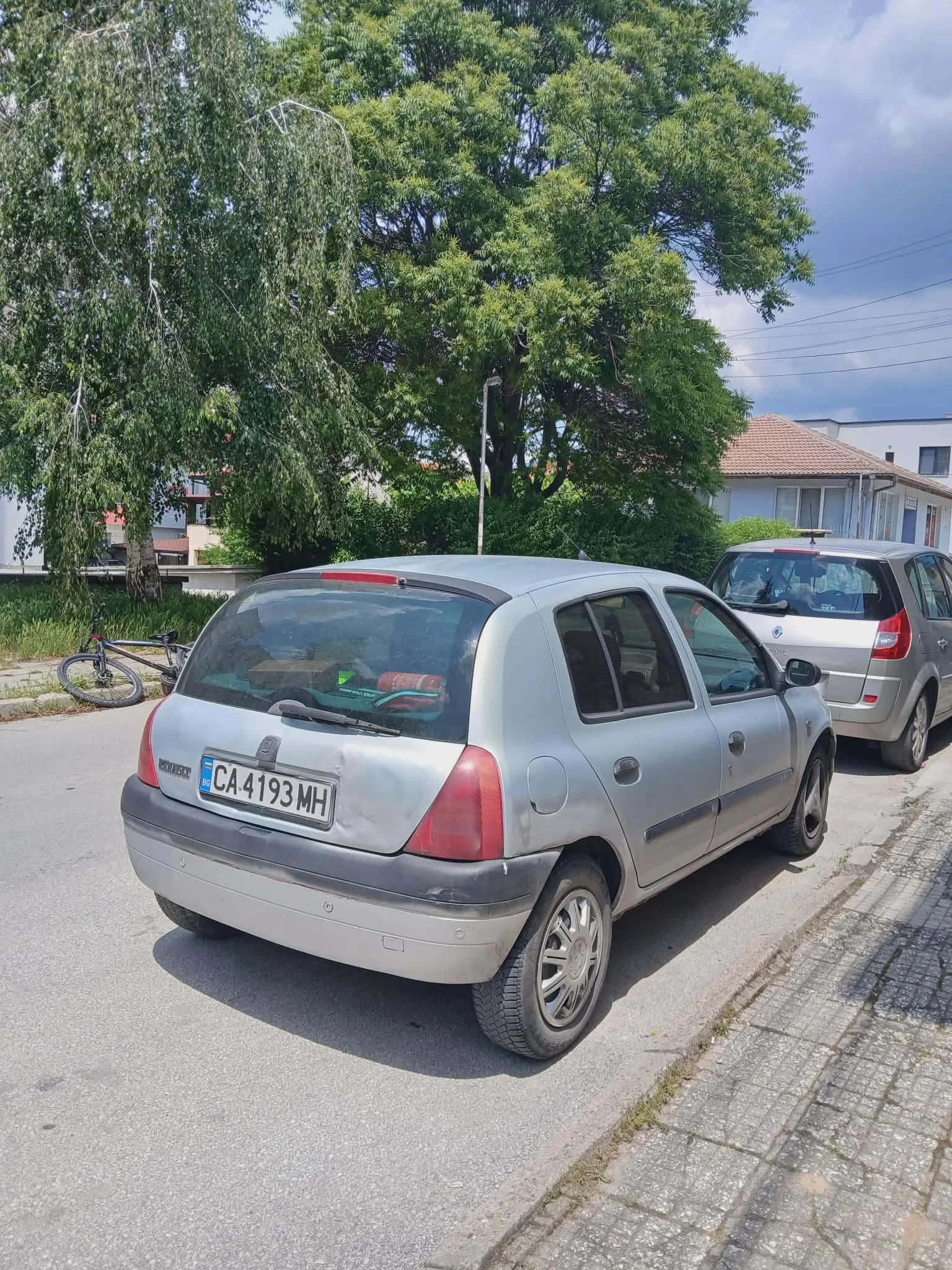 Renault Clio, снимка 5 - Автомобили и джипове - 54800213