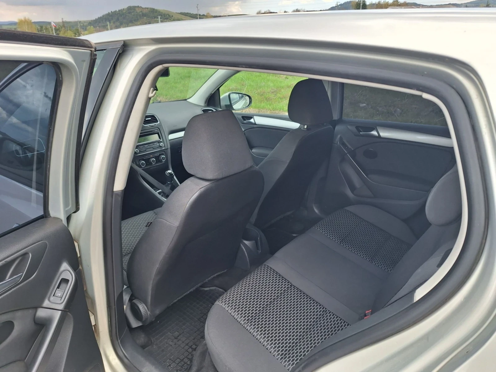 VW Golf 1.4, снимка 11 - Автомобили и джипове - 54803200