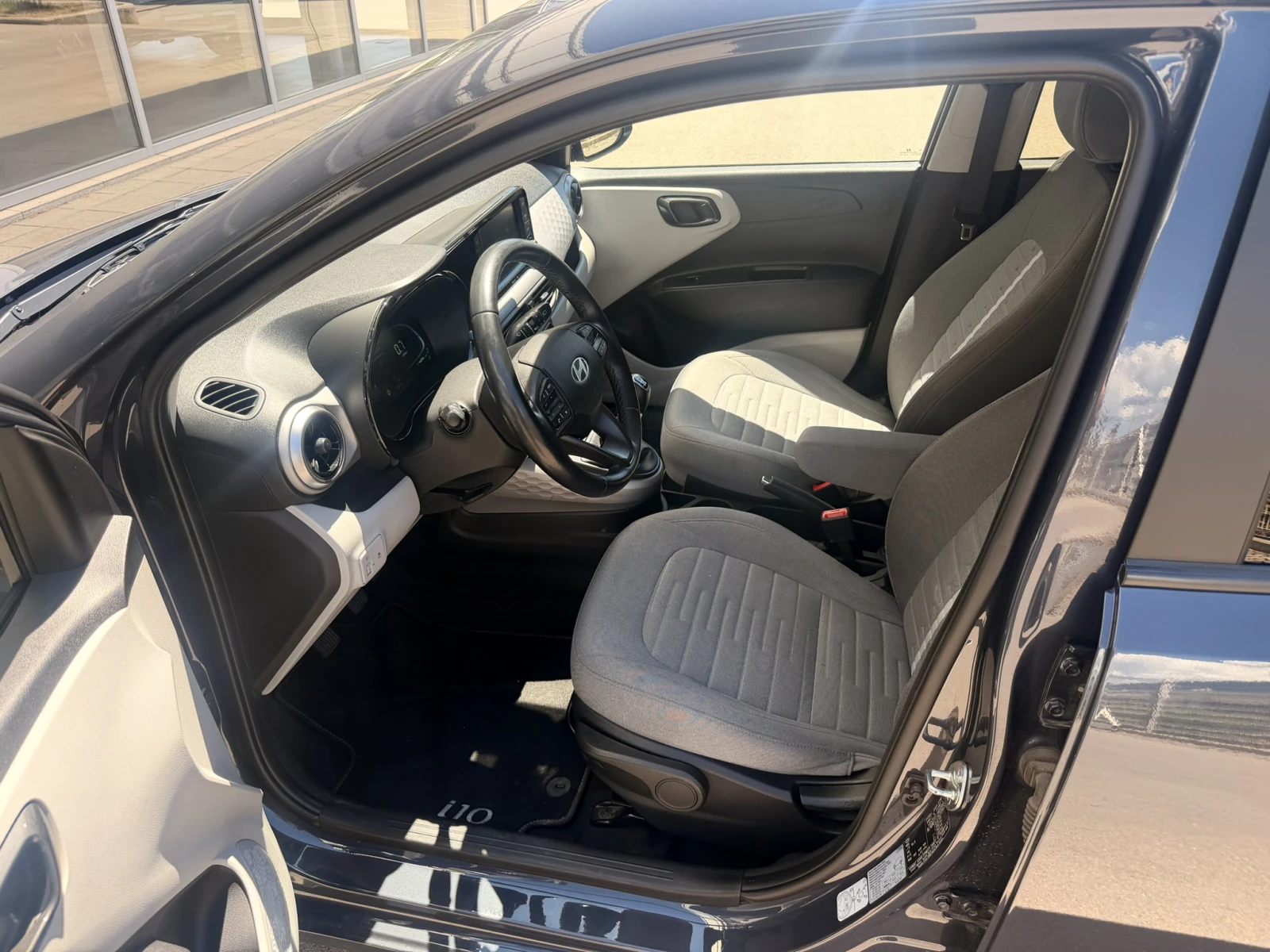 Hyundai I10 Exclusive 1.2, снимка 9 - Автомобили и джипове - 54863975