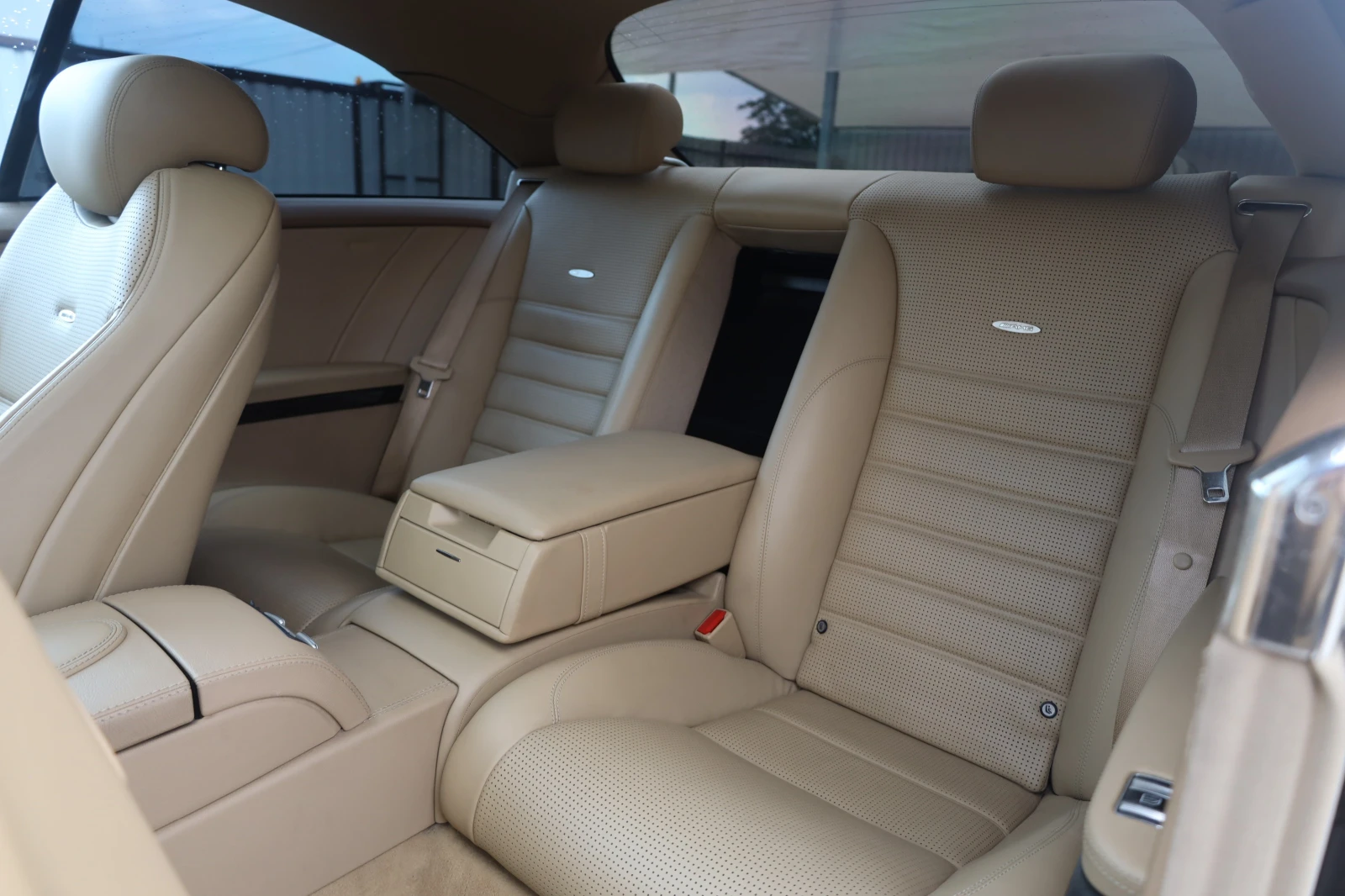 Mercedes-Benz CL 63 AMG AIR Distr HlK SoftClose NightVis KeyGoSitzKlim LPG, снимка 10 - Автомобили и джипове - 55067441