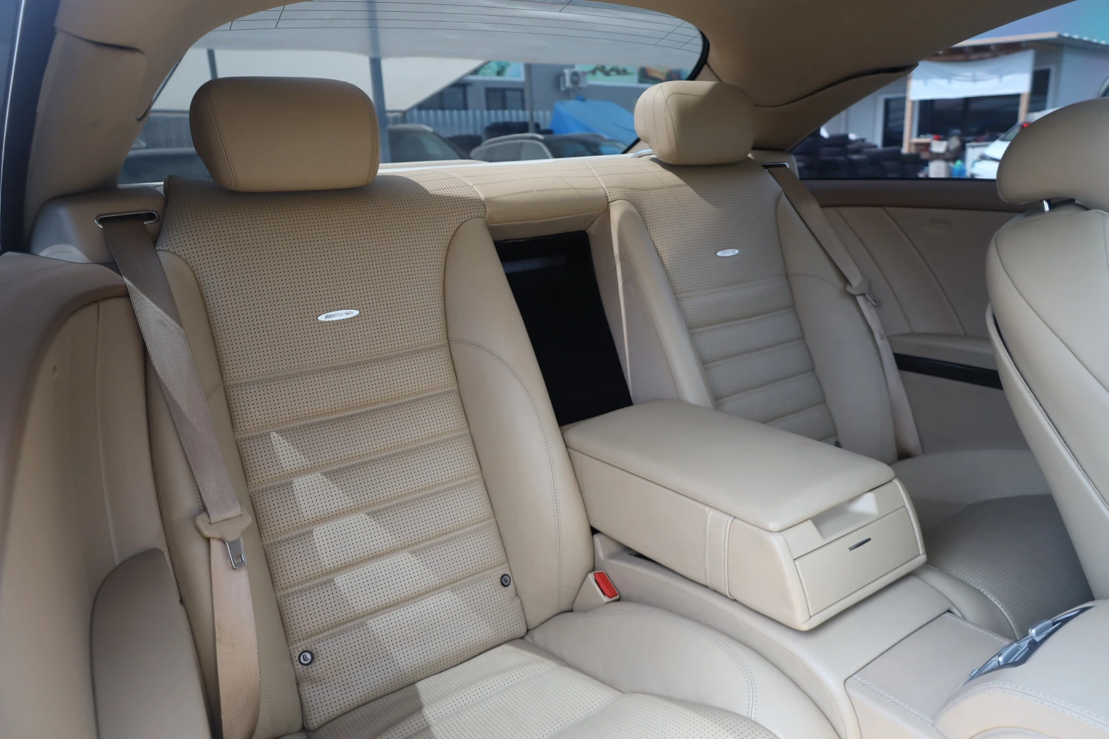 Mercedes-Benz CL 63 AMG AIR Distr HlK SoftClose NightVis KeyGoSitzKlim LPG, снимка 8 - Автомобили и джипове - 55067441